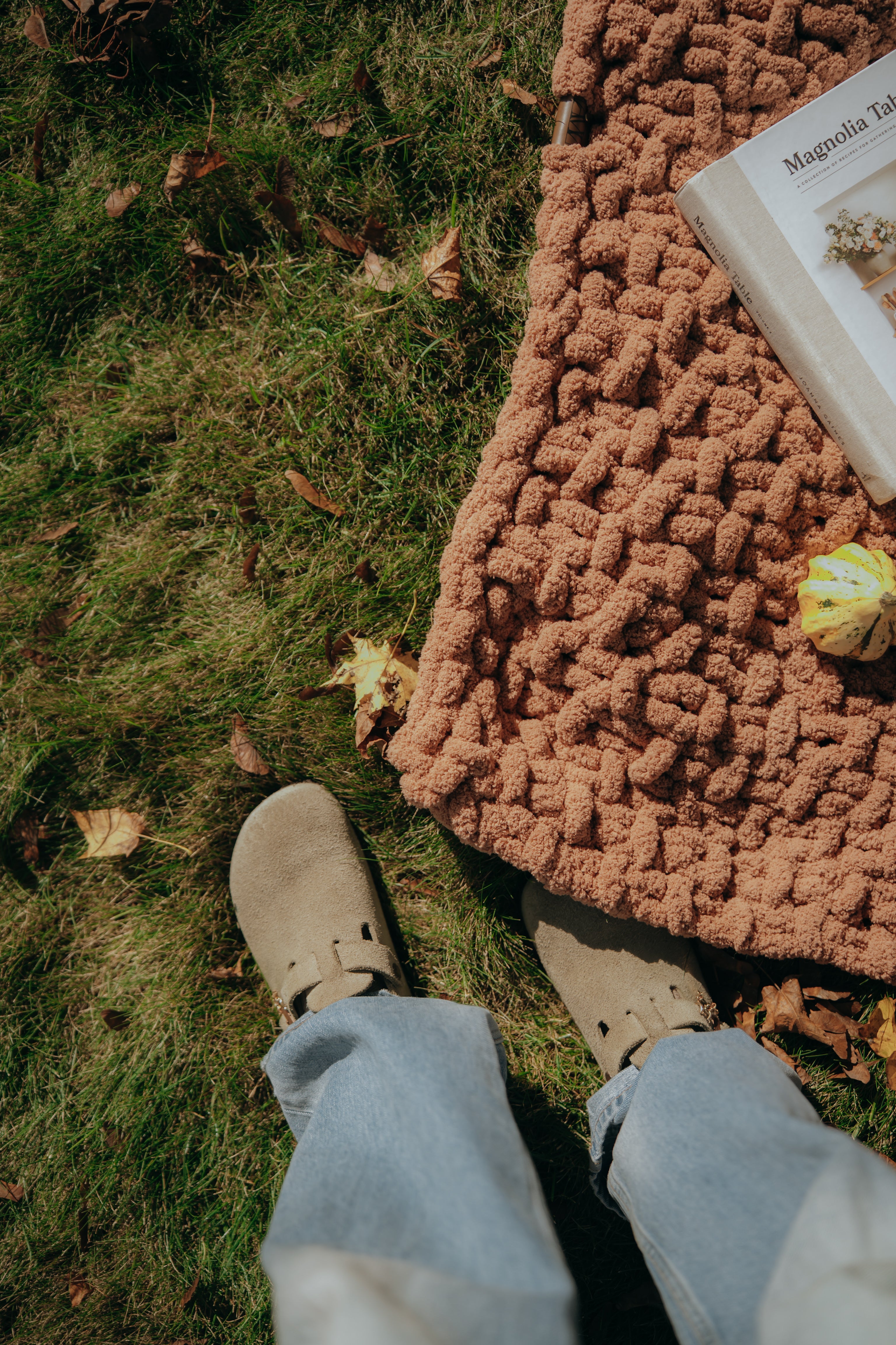 Brunch & Blankets | A Cozy Hand-Knit Blanket Experience - August 23rd